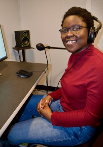 Adwoa Ampiah-Bonney in Peter Pfordresher's lab. 