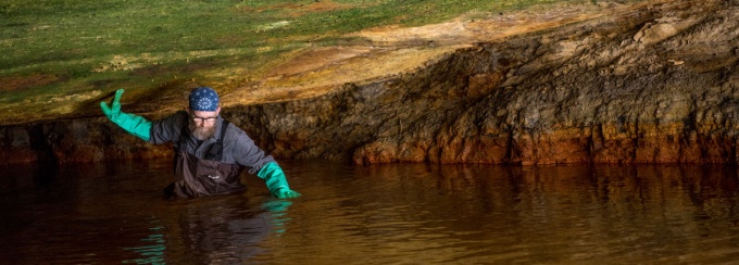 John Sabraw, “Bat Gate Cave AMD Seep, Sulfur Springs, Ohio,” photo courtesy of Ben Siegel. 