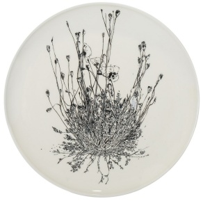 Zoom image: Marjan Khorramgolkaran Flowers of Amnesia 1, 2023 Diameter: 35 cm Painting on the Handmade Plate 