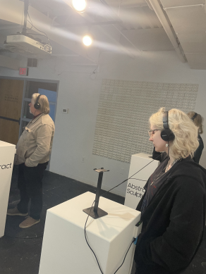 Zoom image: Viewers listening to &ldquo;Sound of an Abstract Sculpture I, II, and III&rdquo;&nbsp; 