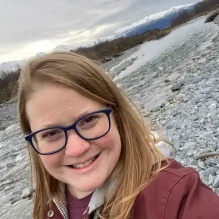 Melissa K. Kjelvik portrait.