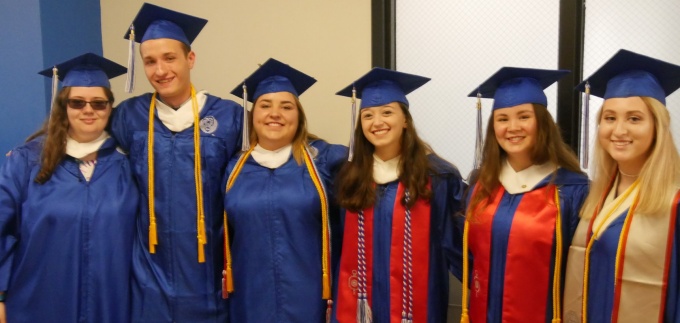 2019 graduating History Majors (R-L) Elizabeth Metzger, Matthew Plant, Katherine Schuster, Marisa Mezzio, Madeline Chiarella, Shannon Cantlon. 