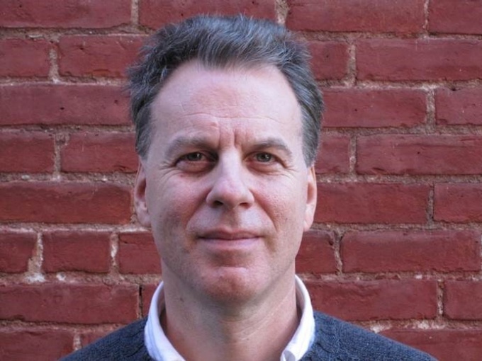 Photo portrait of PLASMA presenter Alan Bigelow. 