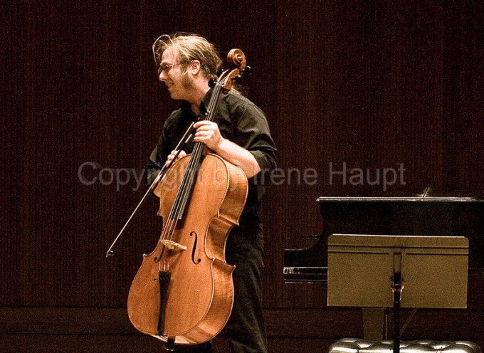 Slee Sinfonietta Soloist. 