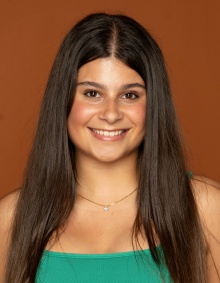Juliana Hassouna. 