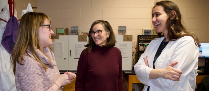 Micheal Dent, PhD, in the lab with students.
