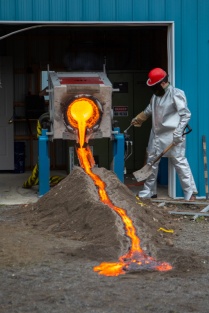 Zoom image: Equipment designed and fabricated to facilitate Lava Flow Research 