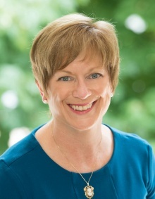 Headshot of Jeanne Fornarola. 