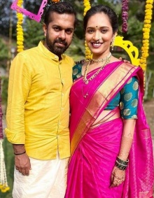 Viraja and Shyamjith Bharatanatyam photo.